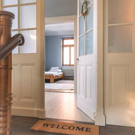 Am Schlossplatz Apartman *