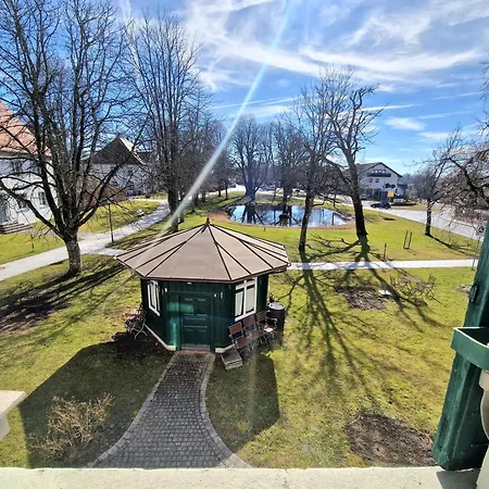 Am Schlossplatz Wolfegg